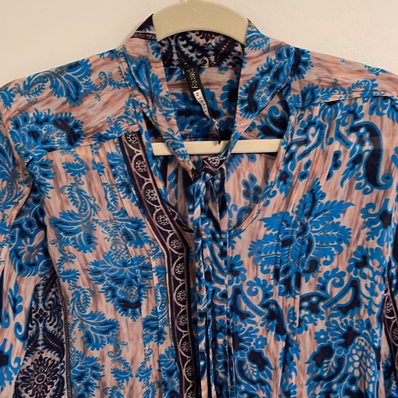 Plenty by Tracy Reece blouse - Picture 3 of 6